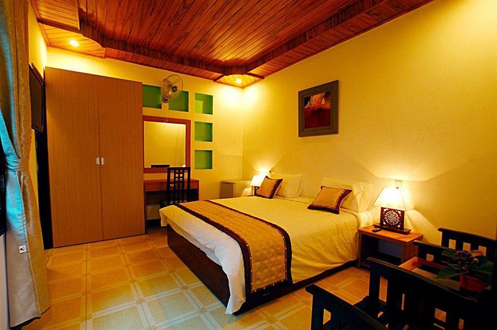 Flower Garden Homestay Hoi An Zewnętrze zdjęcie